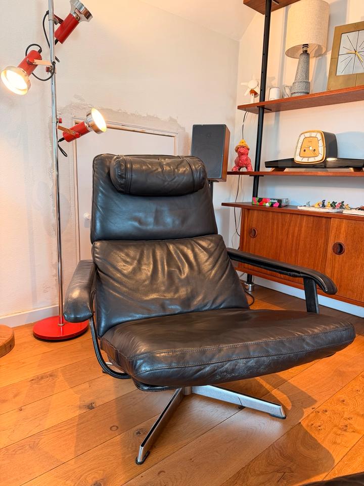 70s Scandinavian Leather Lounge Chair & Ottoman | Skandi – Ansicht 7