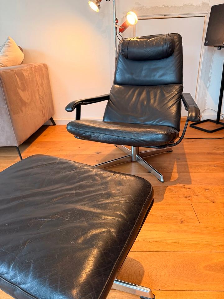 70s Scandinavian Leather Lounge Chair & Ottoman | Skandi – Ansicht 3