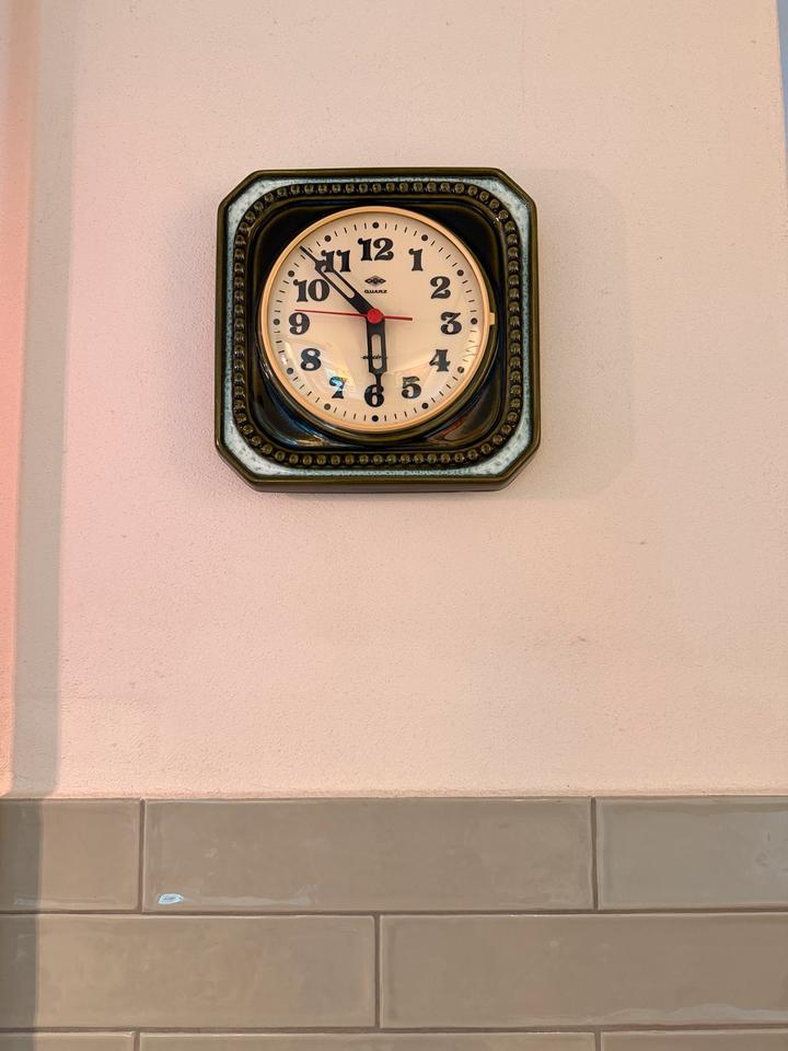Atlanta Electric Keramik Wanduhr | Quarz | 70er Jahre – Ansicht 3