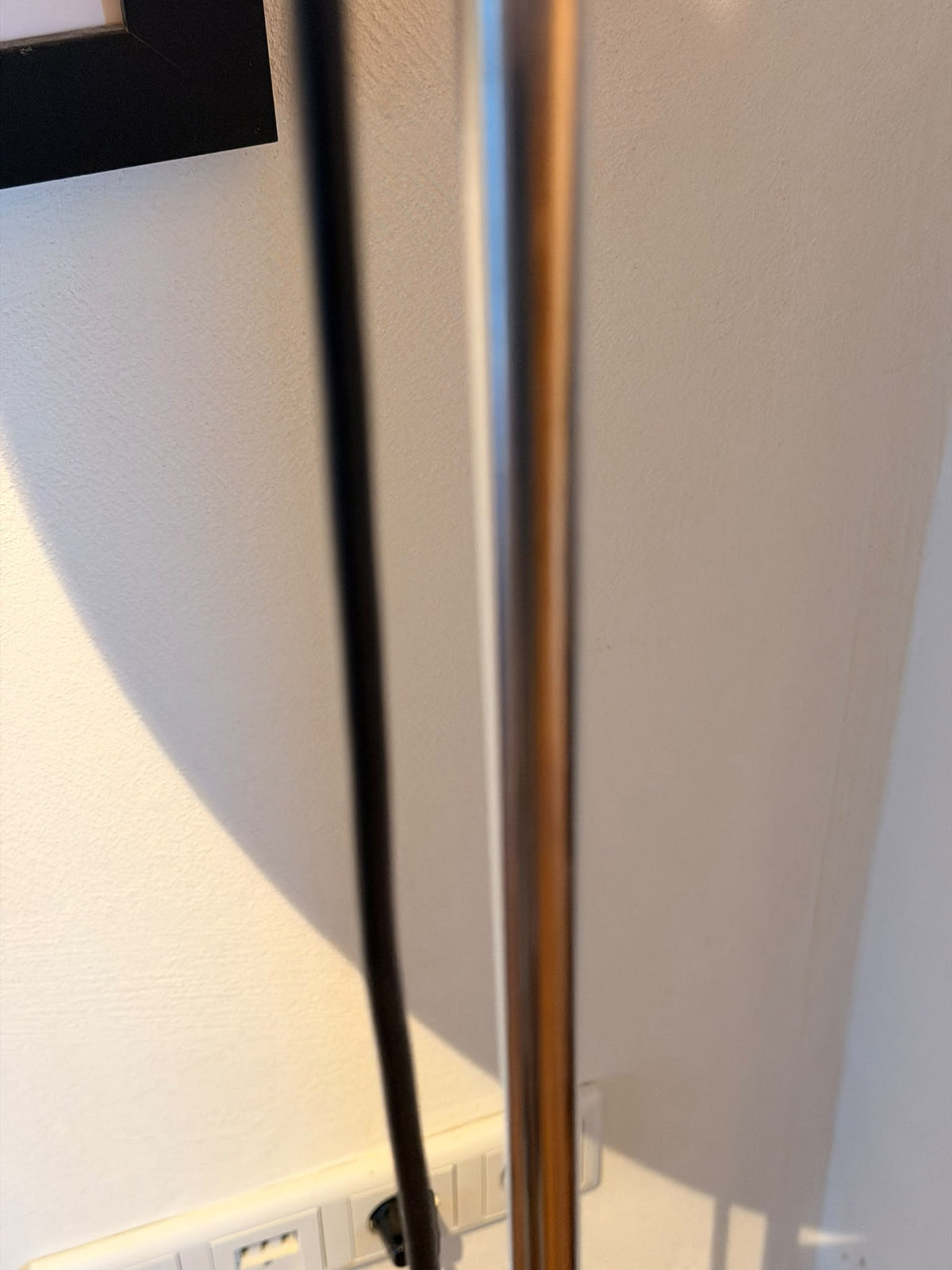 Stehleuchte mit rotem Textilschirm | Chrom | 1950er/1960er – Detailaufnahme 12
