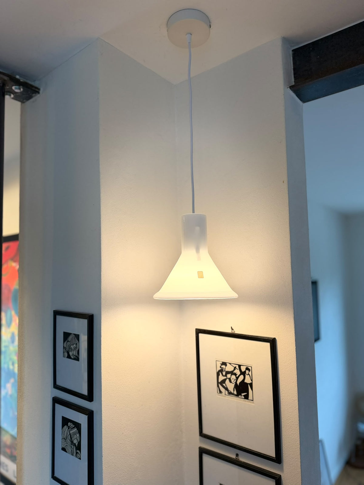 Holmegaard P&T Mini | Michael Bang | weißes Opalglas – Detailaufnahme 13