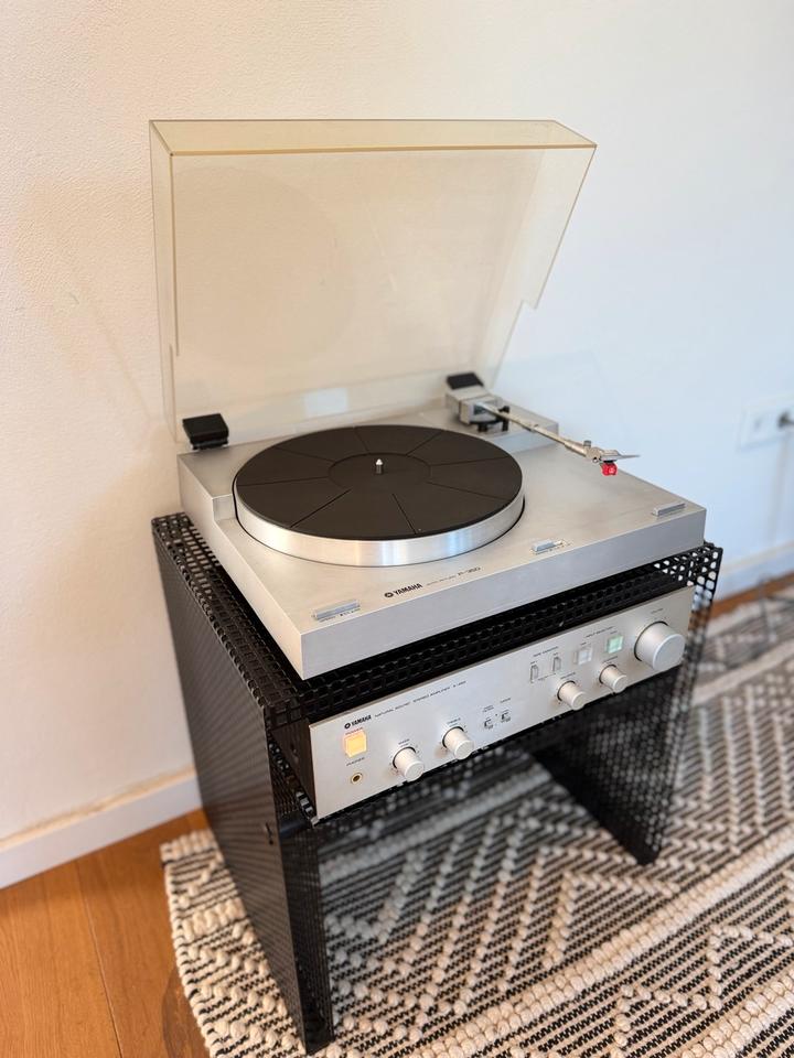Yamaha P-350 + A-450 HiFi-Set mit Metallrack | 80er Jahre