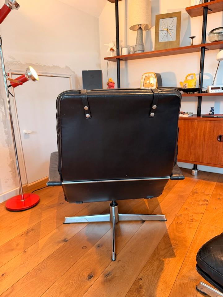 70s Scandinavian Leather Lounge Chair & Ottoman | Skandi – Ansicht 10