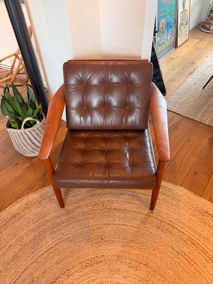 Arne Vodder FD 164 Lounge Chair | CADO Denmark | Teak & Leder – Ansicht 3