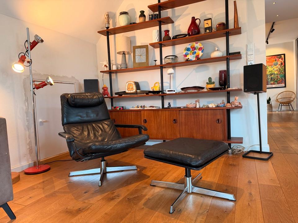 70s Scandinavian Leather Lounge Chair & Ottoman | Skandi – Ansicht 5