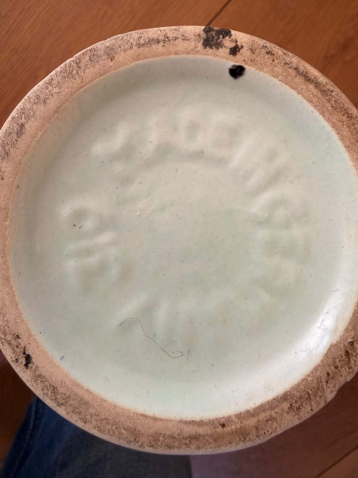 Keramikvase mit dunkler Tropfglasur | 1960er/1970er – Detailaufnahme 1
