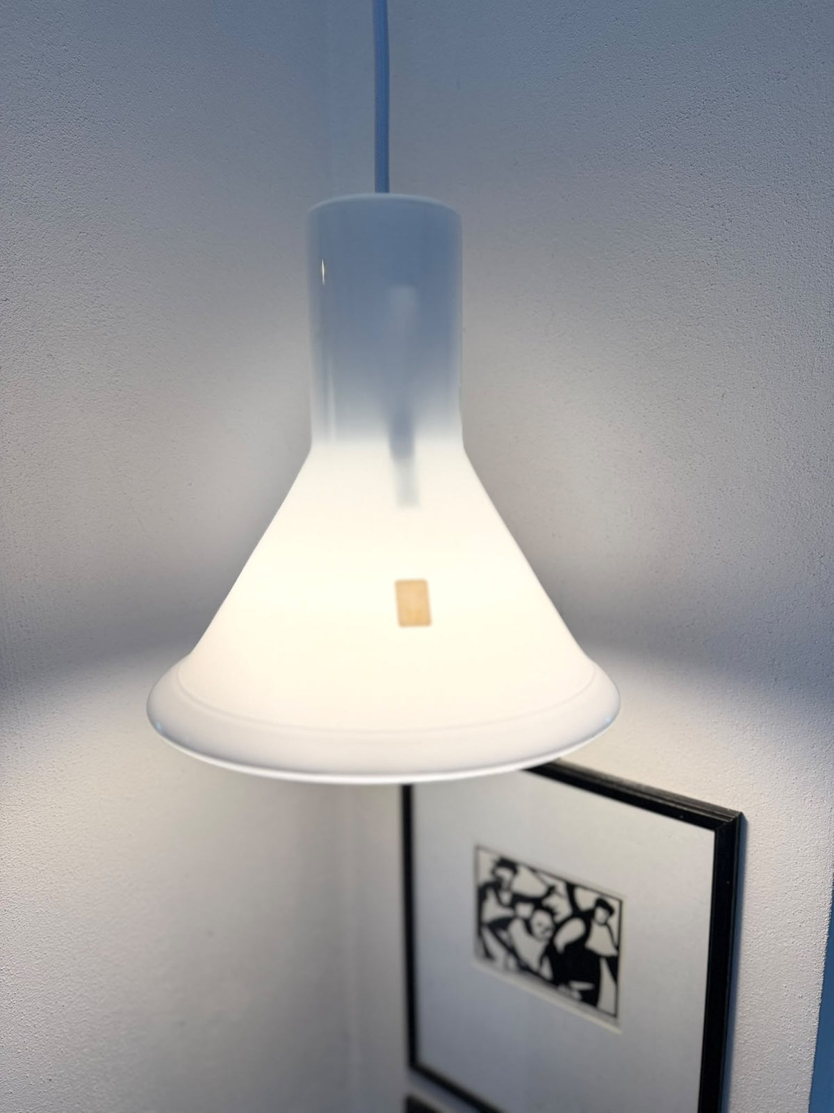 Holmegaard P&T Mini | Michael Bang | weißes Opalglas – Detailaufnahme 1