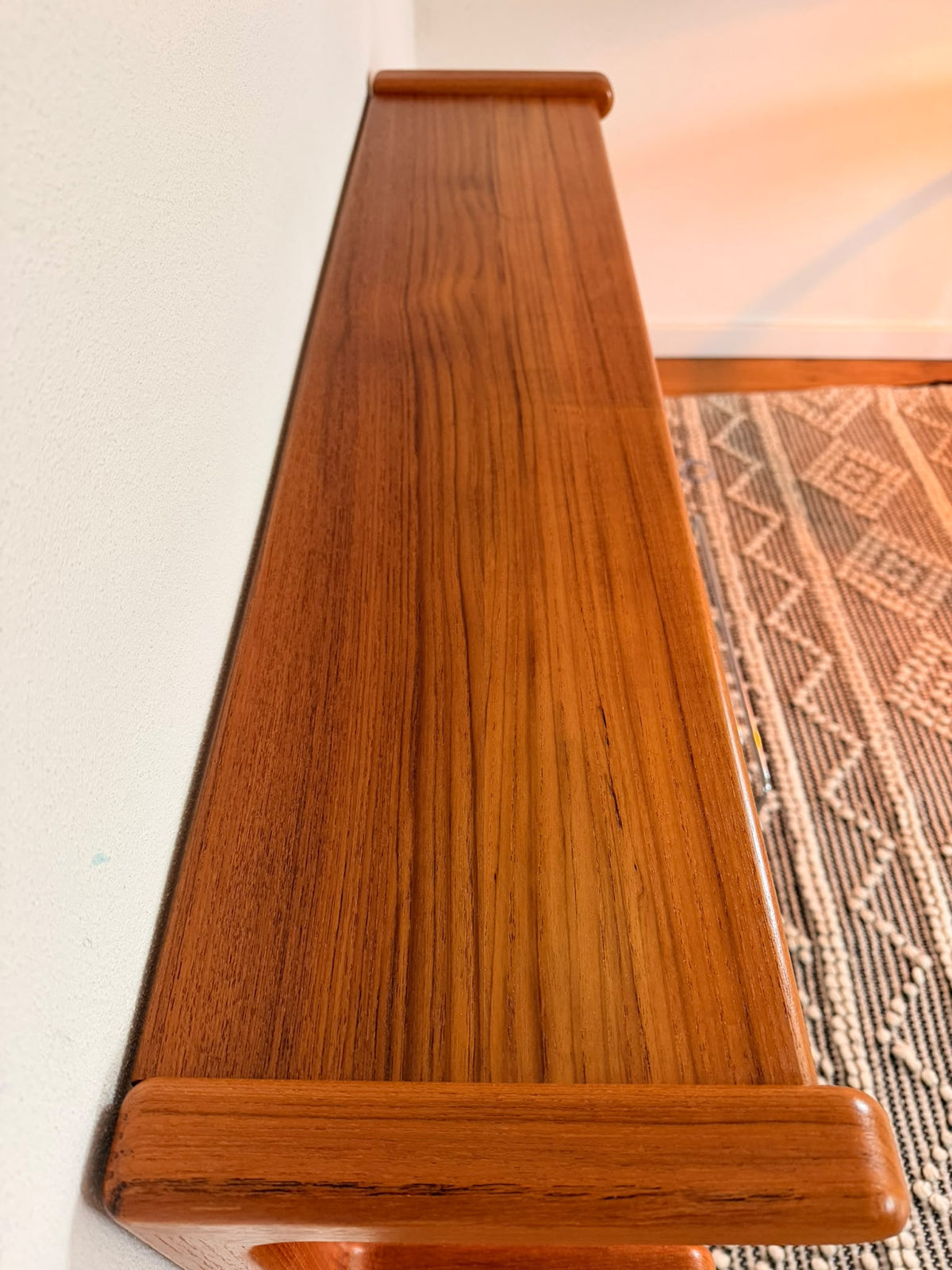 Teak-Wandregal | Dyrlund zugeschrieben | Danish Modern – Detailaufnahme 7