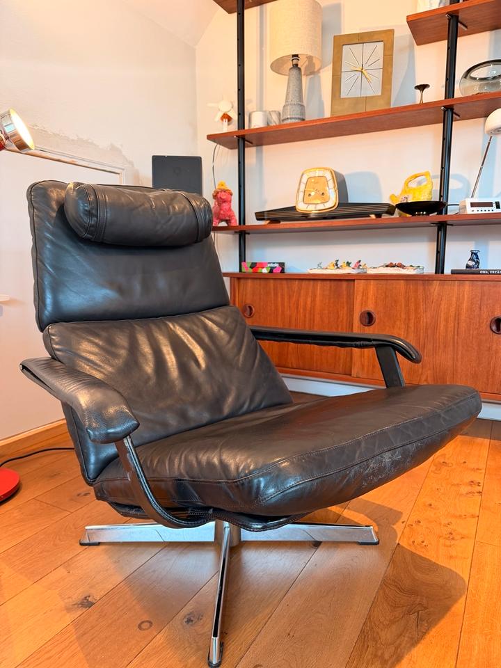 70s Scandinavian Leather Lounge Chair & Ottoman | Skandi